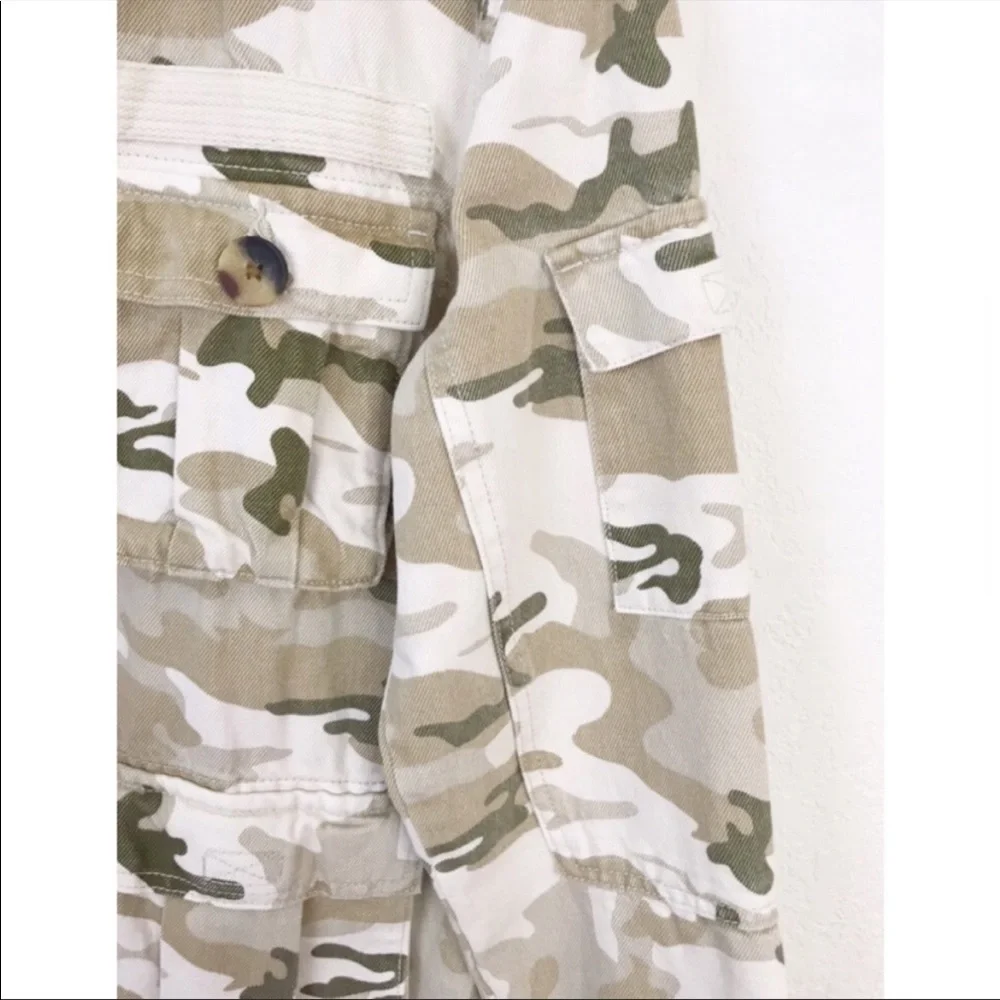 NWT Bershka Oversize Camouflage Jean Jacket XS Cream Green